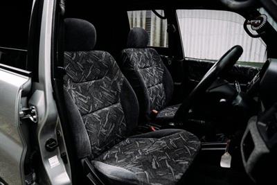 2000 Mitsubishi Pajero - Thumbnail
