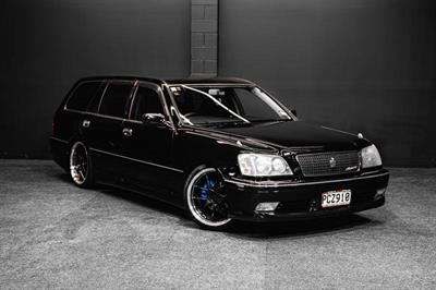 2001 Toyota Crown - Thumbnail