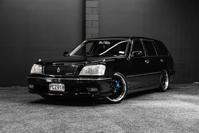 2001 Toyota Crown - Thumbnail