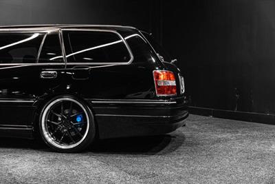 2001 Toyota Crown - Thumbnail