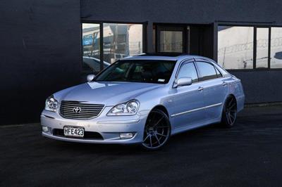 2004 Toyota Crown - Thumbnail