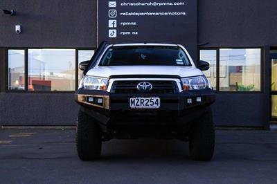 2020 Toyota Hilux - Thumbnail