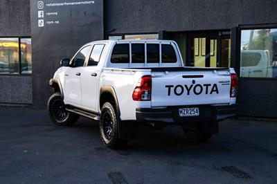 2020 Toyota Hilux - Thumbnail