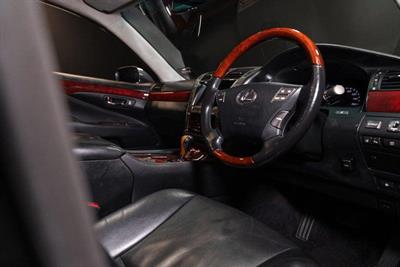 2007 Lexus LS 460 - Thumbnail