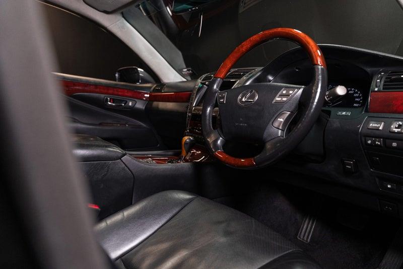 2007 Lexus LS 460