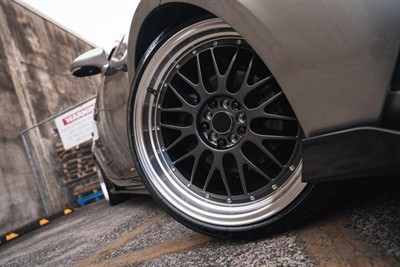 2013 Lexus IS 300h - Thumbnail