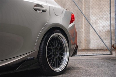 2013 Lexus IS 300h - Thumbnail