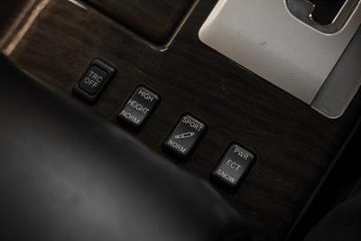 2004 Toyota Crown - Thumbnail