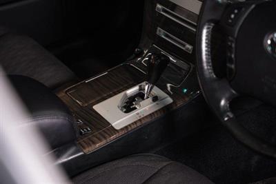 2004 Toyota Crown - Thumbnail
