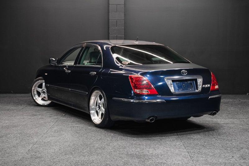 2004 Toyota Crown