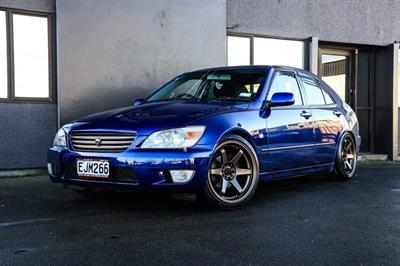 2000 Toyota Altezza - Thumbnail