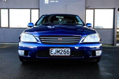 2000 Toyota Altezza - Thumbnail