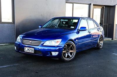 2000 Toyota Altezza - Thumbnail