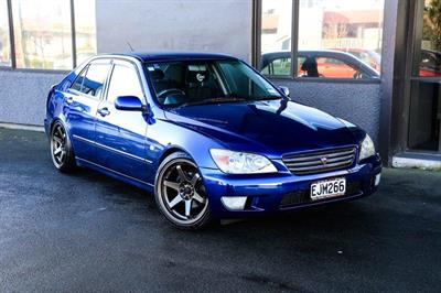 2000 Toyota Altezza - Thumbnail