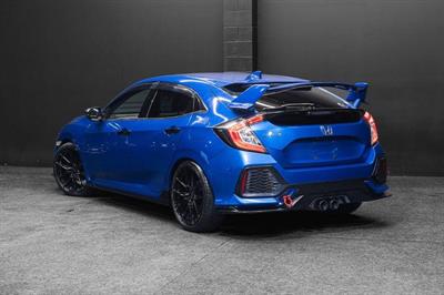 2017 Honda Civic - Thumbnail