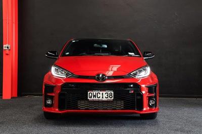 2020 Toyota Yaris - Thumbnail