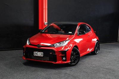 2020 Toyota Yaris - Thumbnail