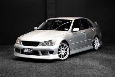 2000 Toyota Altezza - Thumbnail