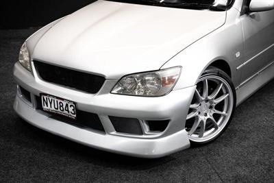 2000 Toyota Altezza - Thumbnail