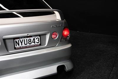 2000 Toyota Altezza - Thumbnail