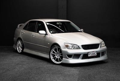 2000 Toyota Altezza - Thumbnail