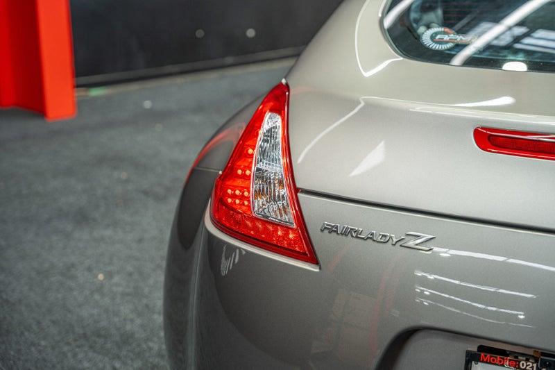 2010 Nissan Fairlady