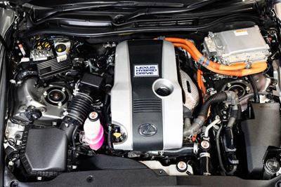 2017 Lexus IS 300h - Thumbnail
