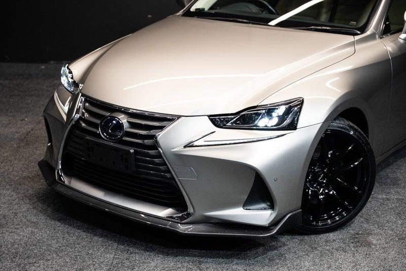 2017 Lexus IS 300h