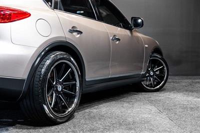 2009 Nissan Skyline - Thumbnail