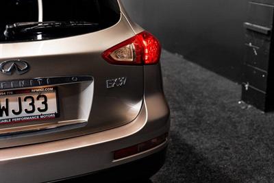 2009 Nissan Skyline - Thumbnail