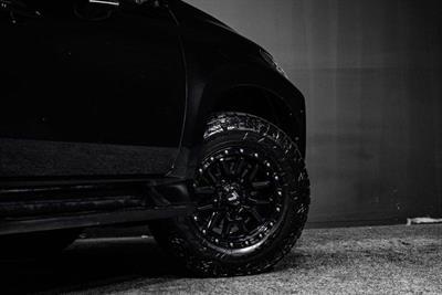 2016 Mitsubishi Pajero Sport - Thumbnail