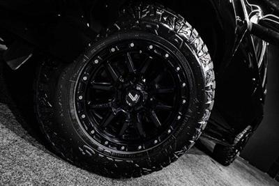 2016 Mitsubishi Pajero Sport - Thumbnail