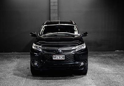 2016 Mitsubishi Pajero Sport - Thumbnail