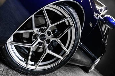 2005 Toyota Crown - Thumbnail