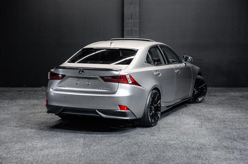 2013 Lexus IS 300h
