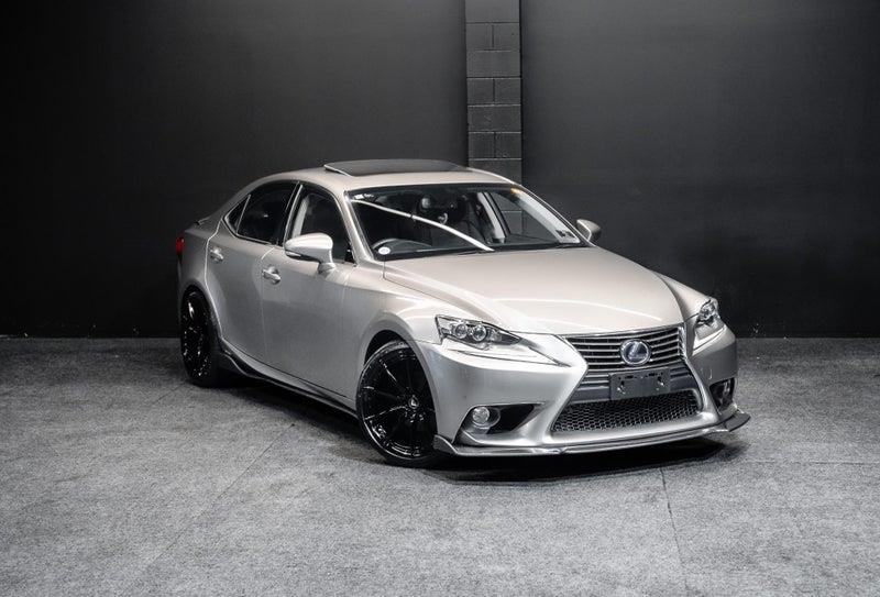 2013 Lexus IS 300h
