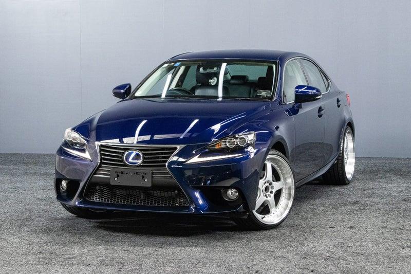 2013 Lexus IS 300h