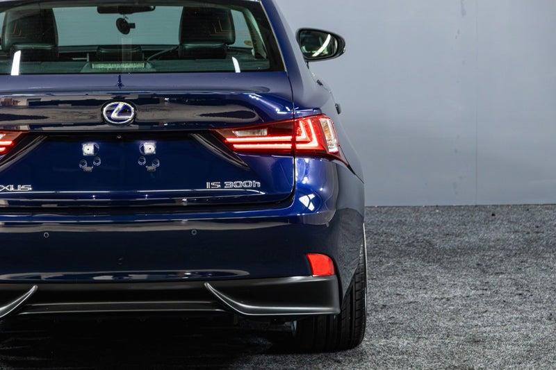2013 Lexus IS 300h
