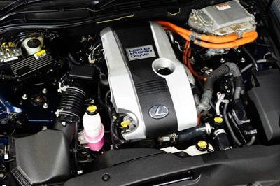 2013 Lexus IS 300h - Thumbnail