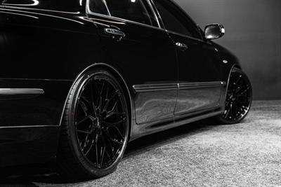 2005 Toyota Crown - Thumbnail