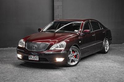 2004 Toyota Crown - Thumbnail