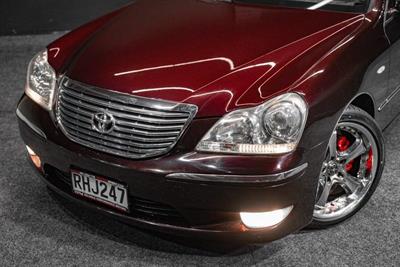 2004 Toyota Crown - Thumbnail