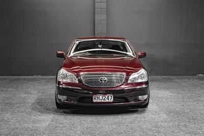 2004 Toyota Crown - Thumbnail