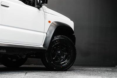 2024 Suzuki Jimny - Thumbnail