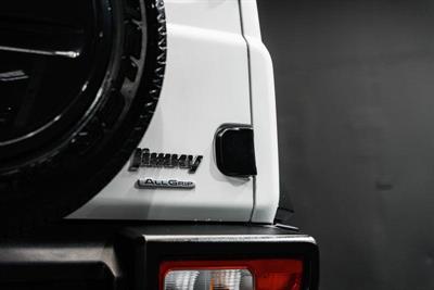 2024 Suzuki Jimny - Thumbnail