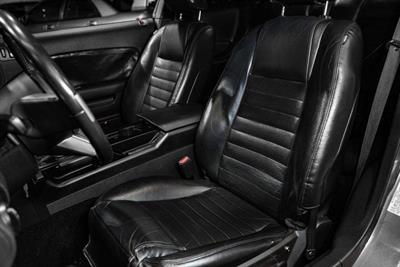 2005 Ford Mustang - Thumbnail