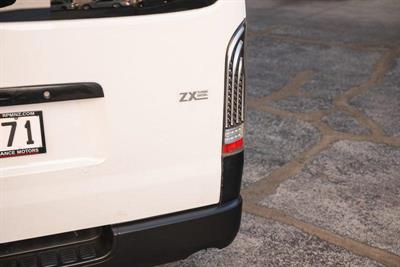 2017 Toyota HIACE - Thumbnail