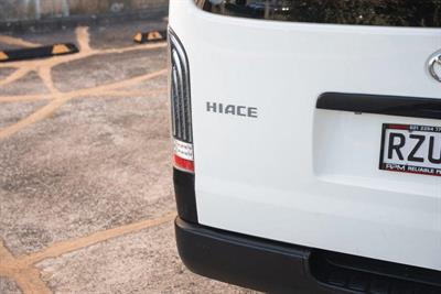 2017 Toyota HIACE - Thumbnail