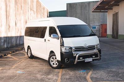2017 Toyota HIACE - Thumbnail