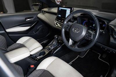 2020 Toyota Corolla - Thumbnail
